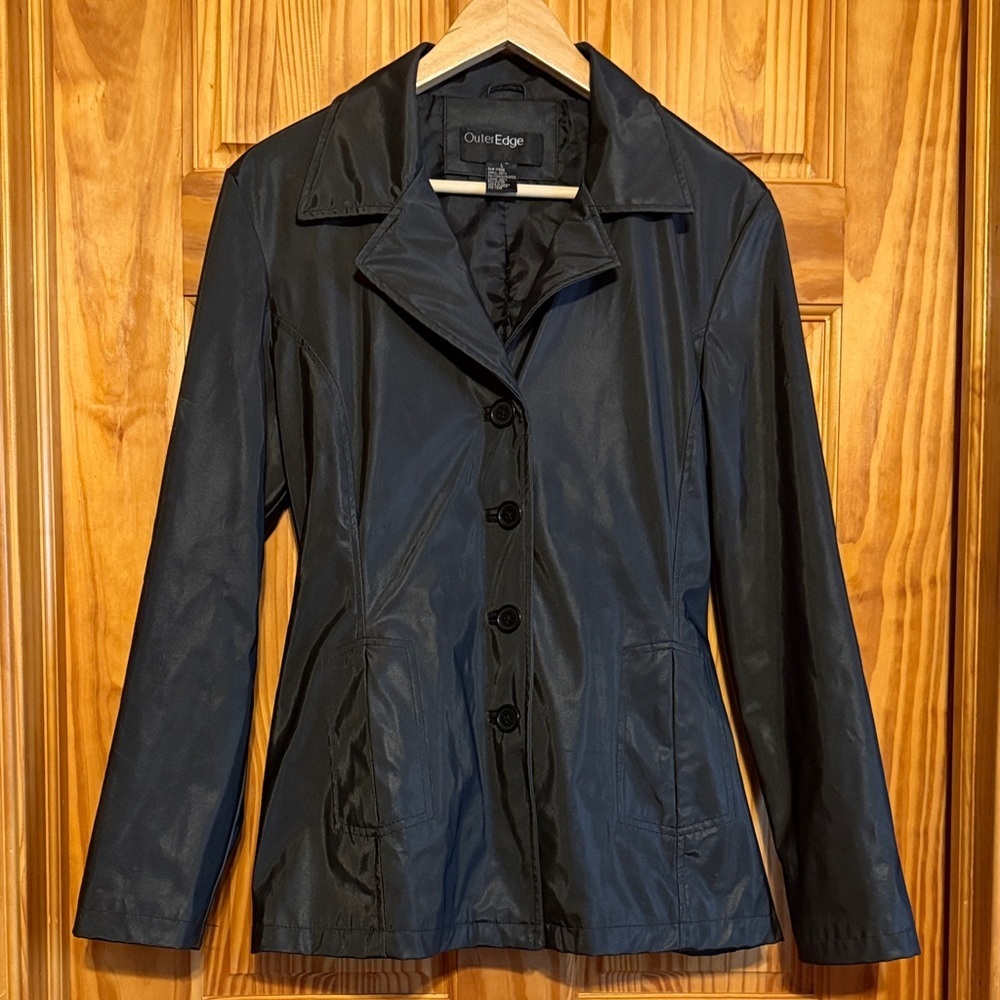 Outer Edge Women's Black Jacket